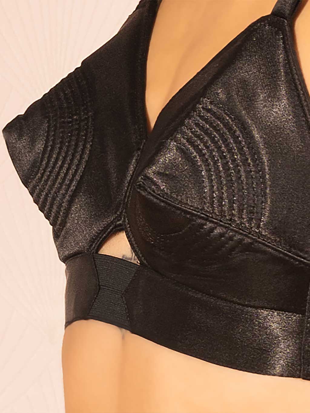 1950--padded-bullet-bra_5000x_09b86e6a-1eee-4d0b-8c34-05c98f424f0e