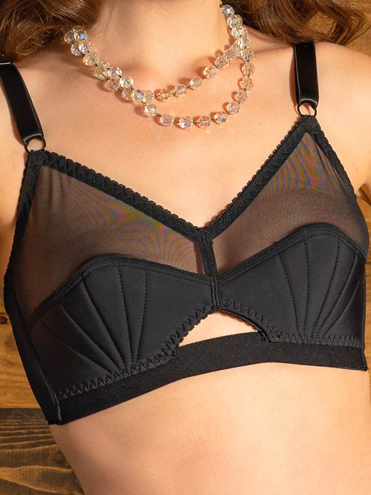 black-vintage-bra_5000x_7c22b239-8e65-4c2b-98dc-60f693641425